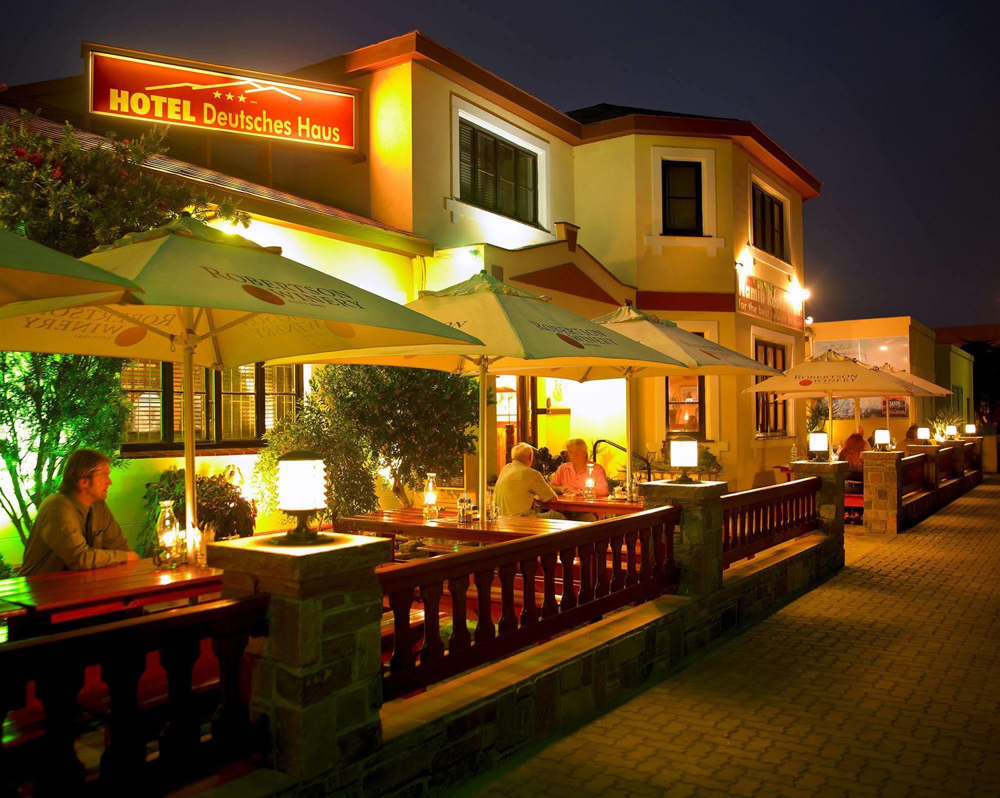 Hotel Deutsches Haus Swakopmund Exterior photo